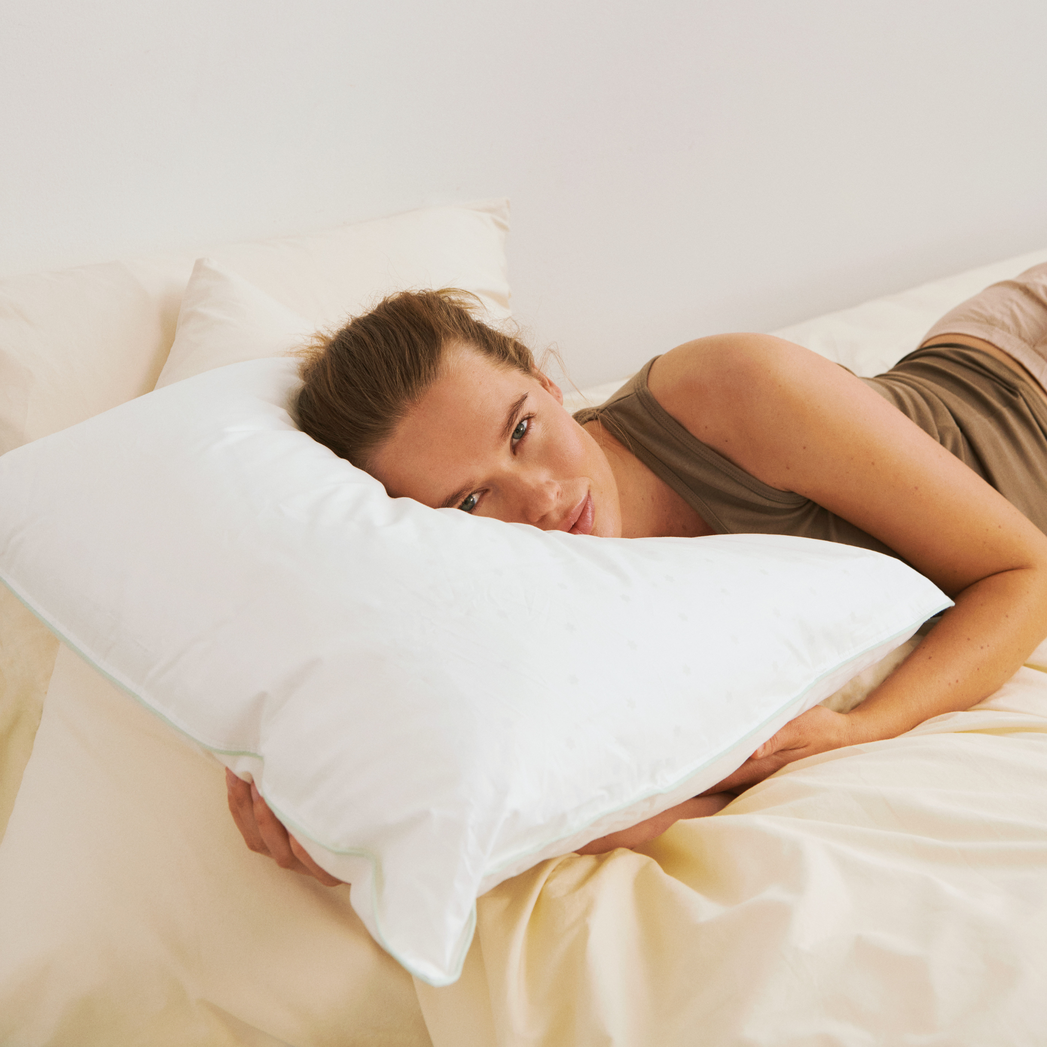 Pillow Medium Low