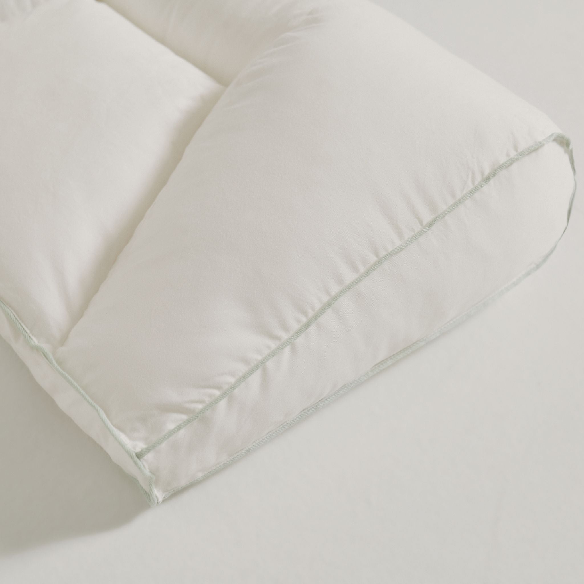Chiropractic Pillow incl. cover - White