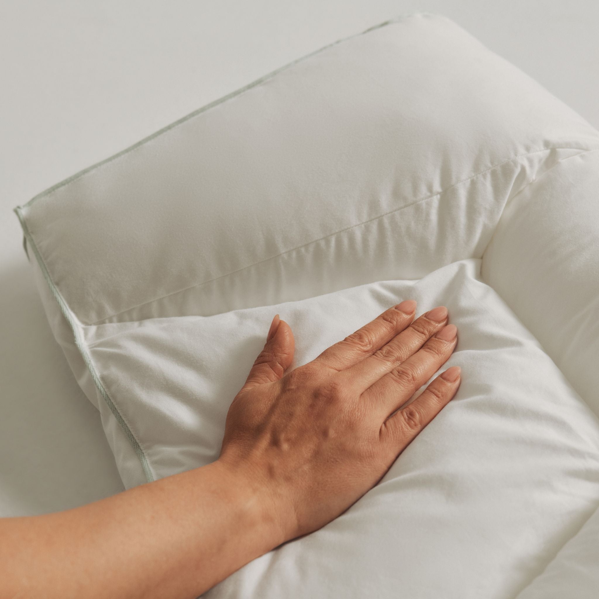 NORDIC SLEEP Chiropractic 枕 Large Chiropractic Pillow incl. cover - White