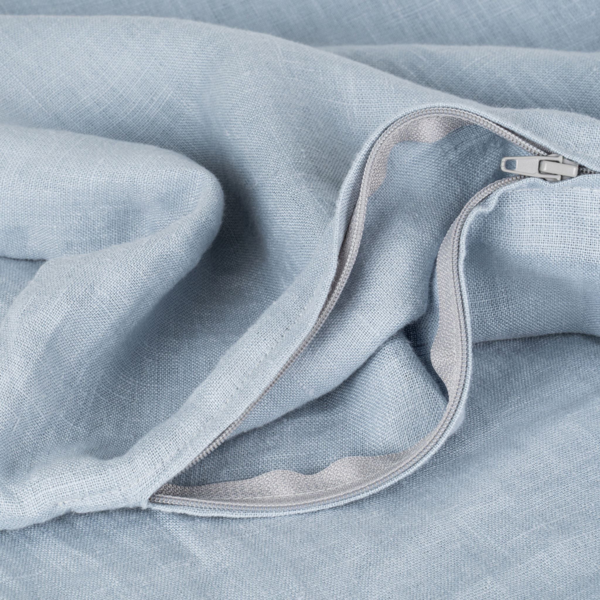 Linen cushion - Sky - 60x80cm